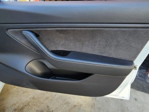 Used 2018 Tesla Model 3 Long Range image 27