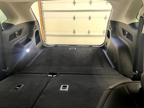 Used 2024 Ford Edge SEL image 58