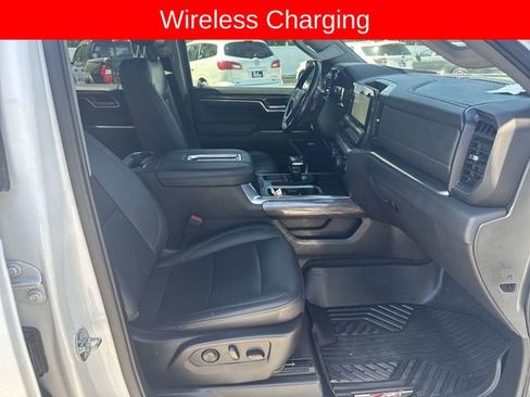 Used 2022 Chevrolet Silverado 1500 LTZ AWD/4WD image 27