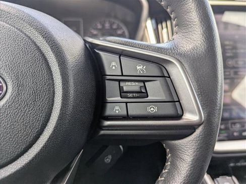 Used 2025 Subaru Outback Limited AWD/4WD image 14