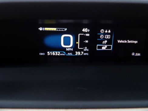 Used 2016 Toyota Prius image 25