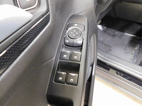 Used 2025 Ford Escape ST-Line Select image 18