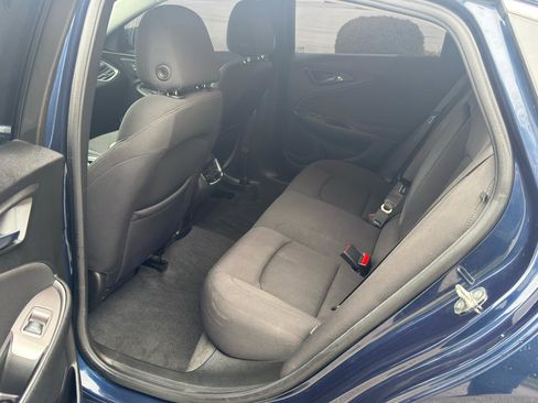 Used 2022 Chevrolet Malibu LT FWD image 42