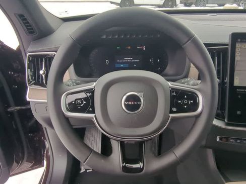 New 2026 Volvo XC90 B6 Plus w/ Protection Package Premier image 21