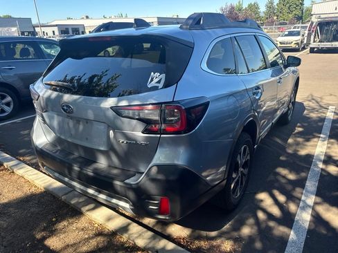 Used 2022 Subaru Outback Limited AWD/4WD image 3