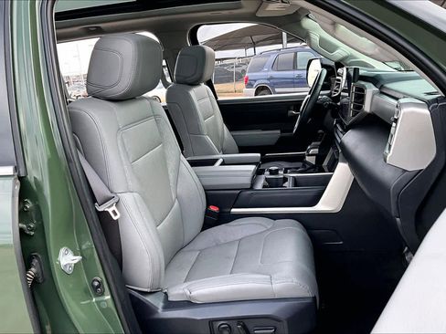 Used 2023 Toyota Tundra Limited image 9