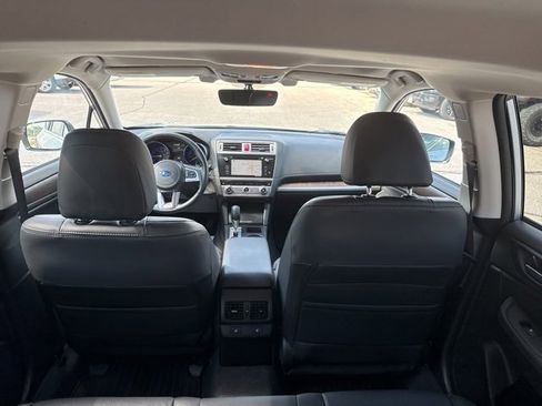 Used 2017 Subaru Outback 2.5i Limited image 17