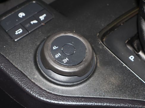 Used 2020 Ford Ranger Lariat w/ Equipment Group 501A Mid image 34