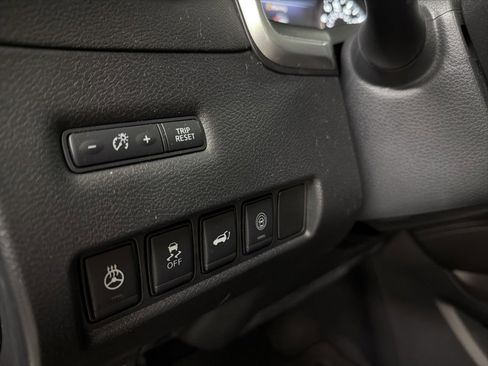 Used 2020 Nissan Murano SL w/ Moonroof Package image 15