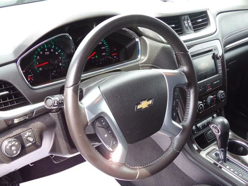 Used 2017 Chevrolet Traverse LT w/ Style and Technology Package AWD/4WD image 14