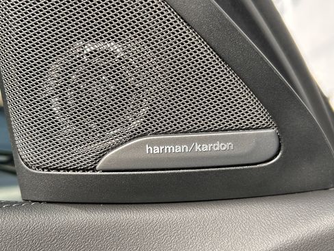 Used 2025 BMW X6 xDrive40i image 23