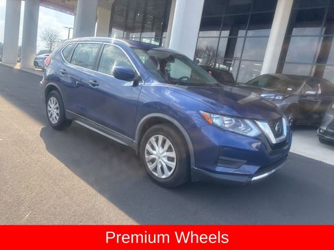 Used 2020 Nissan Rogue S image 6