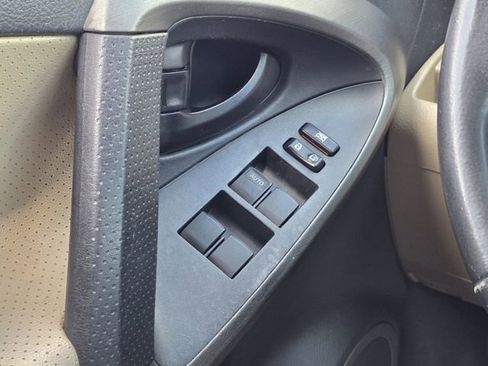 Used 2011 Toyota RAV4 Limited w/ Limited Extra Value Pkg FWD image 15