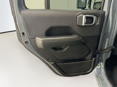 Used 2024 Jeep Wrangler Unlimited Sahara AWD/4WD image 26