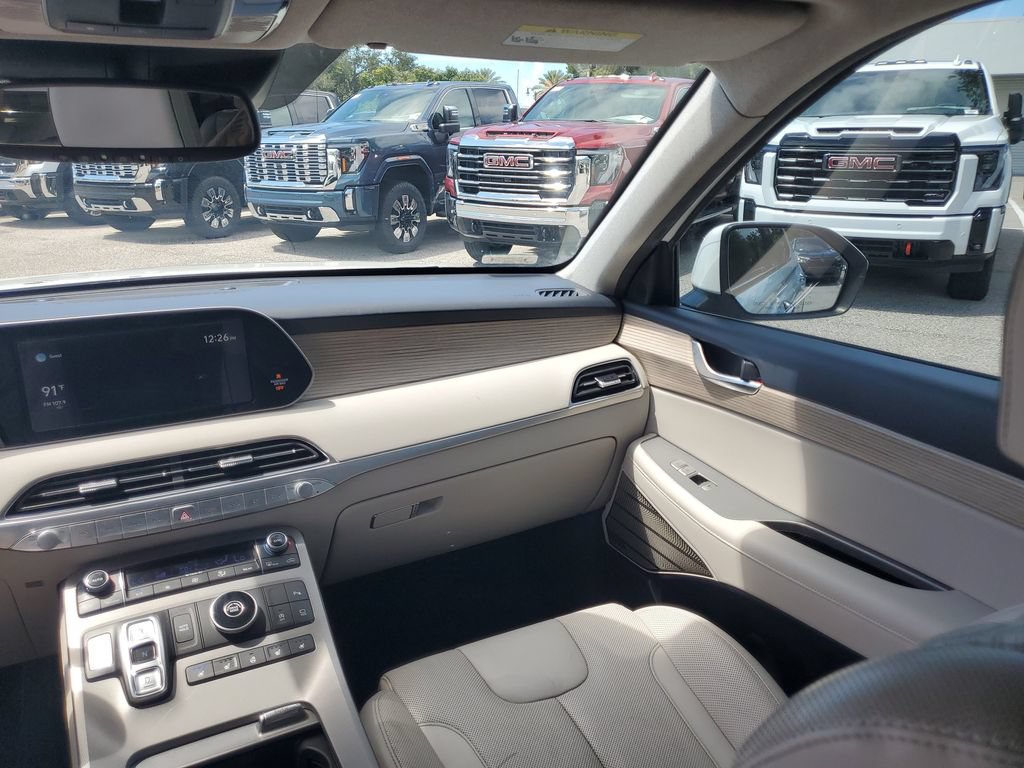 Used 2021 Hyundai Palisade Limited FWD image 19
