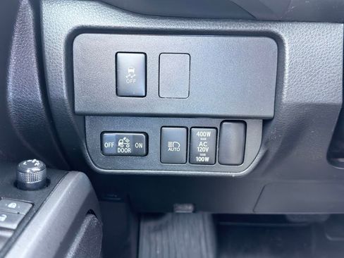 Used 2023 Toyota Tacoma TRD Sport w/ Technology Package AWD/4WD image 8