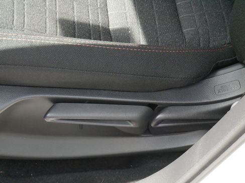Certified 2026 Honda HR-V Sport image 20