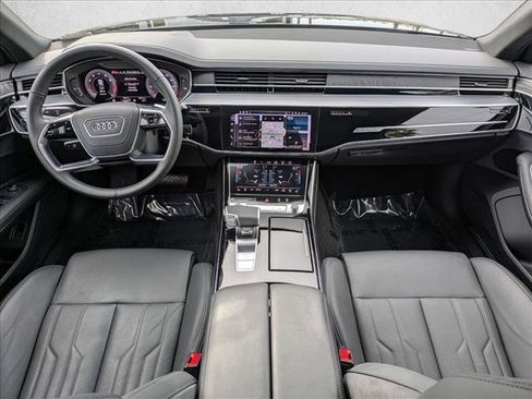 Used 2025 Audi A8 L 3.0T w/ Executive Package image 17