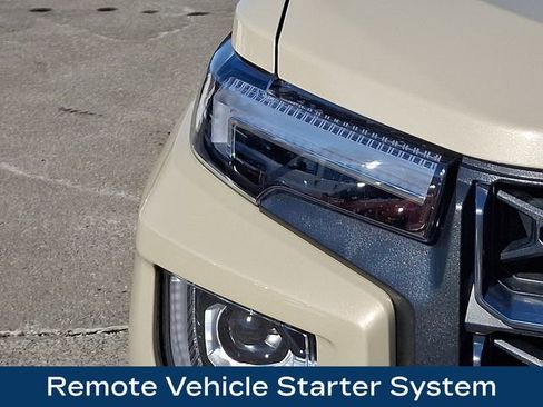 Used 2024 GMC Canyon AT4 w/ Canyon Safety Plus Package image 13