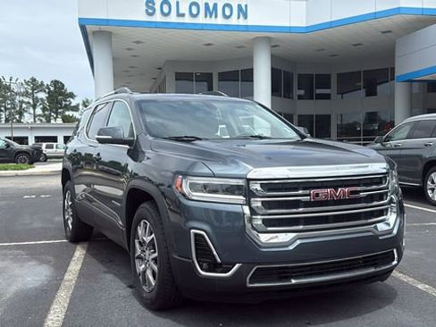Used 2020 GMC Acadia SLT w/ Trailering Package FWD image 1