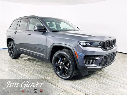 Used 2023 Jeep Grand Cherokee Altitude