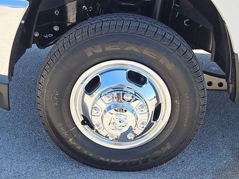 New 2026 RAM 3500 Tradesman AWD/4WD image 13