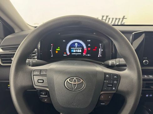 Used 2026 Toyota Camry LE FWD image 12
