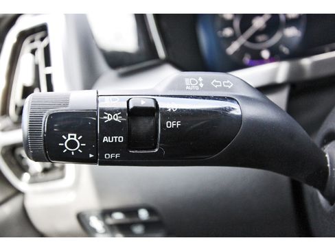 Certified 2023 Kia Sorento SX FWD image 17