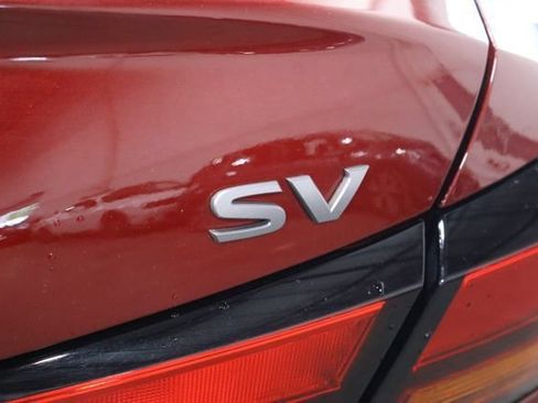 Used 2024 Nissan Altima 2.5 SV FWD image 45