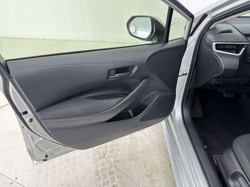 Used 2022 Toyota Corolla LE image 19