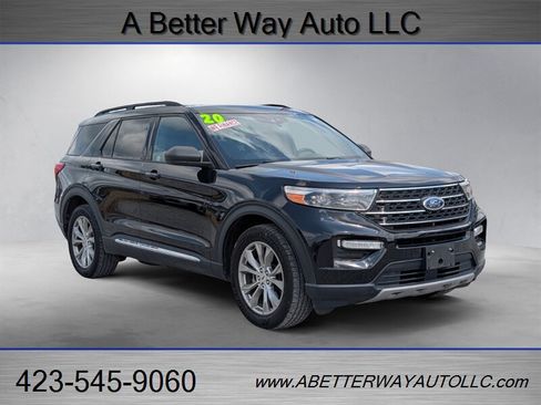Used 2020 Ford Explorer XLT w/ Equipment Group 202A AWD/4WD image 4
