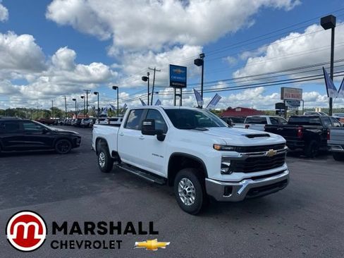 Used 2025 Chevrolet Silverado 2500 LT w/ Convenience Package AWD/4WD image 1