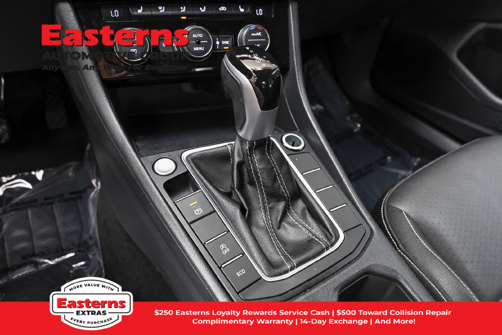 Used 2024 Volkswagen Jetta SE FWD image 14