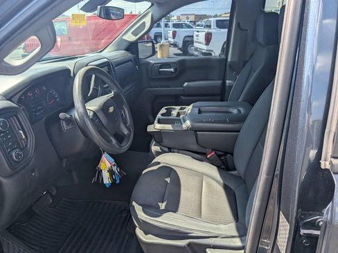 Used 2019 Chevrolet Silverado 1500 Custom w/ Custom Convenience Package AWD/4WD image 13