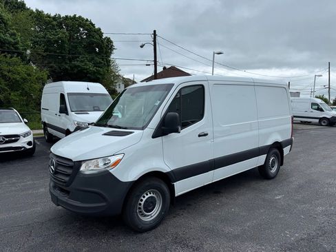 Used 2026 Mercedes-Benz Sprinter 2500 image 1