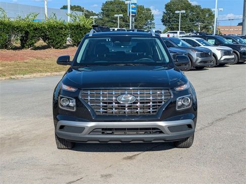 Used 2023 Hyundai Venue SEL image 8
