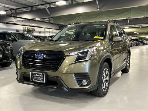Used 2023 Subaru Forester Premium AWD/4WD image 5