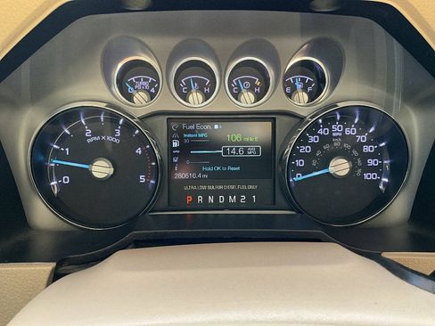 Used 2015 Ford F250 King Ranch w/ FX4 Off-Road Package AWD/4WD image 12