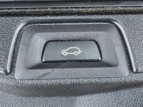 Used 2025 BMW X5 xDrive40i AWD/4WD image 12