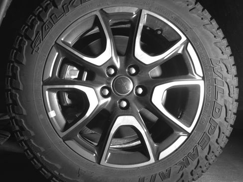 Used 2025 Jeep Compass Trailhawk AWD/4WD image 12