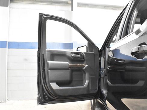 Used 2021 Chevrolet Silverado 1500 LT AWD/4WD image 12
