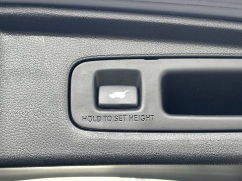 Used 2024 Honda CR-V EX-L image 8