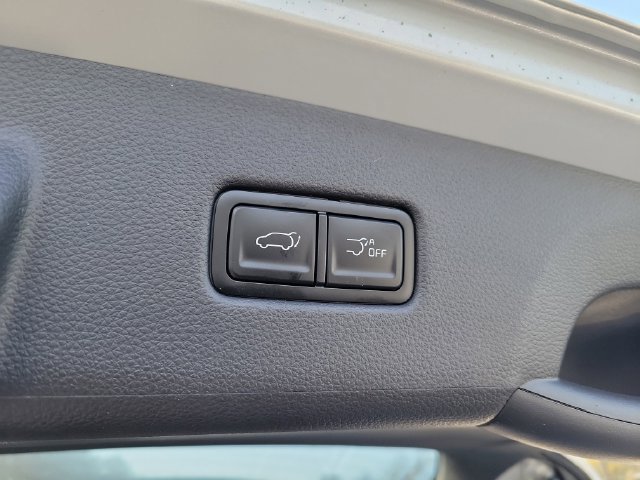 New 2026 Kia Carnival EX FWD image 29