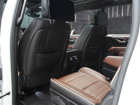 Used 2024 GMC Yukon XL Denali Ultimate image 38