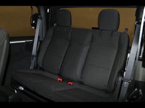 Used 2022 Jeep Wrangler Sport S image 24