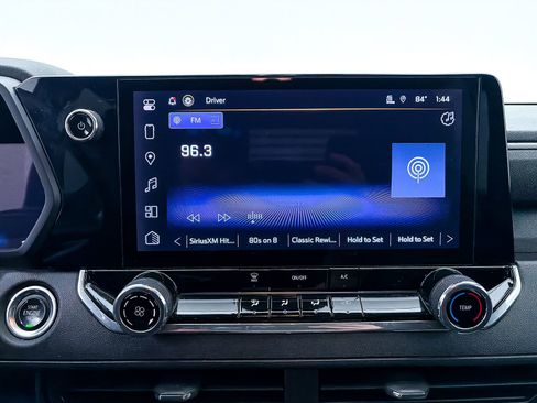 Used 2024 Chevrolet Colorado W/T image 17