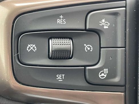 Used 2021 Chevrolet Tahoe High Country w/ Premium Package image 26