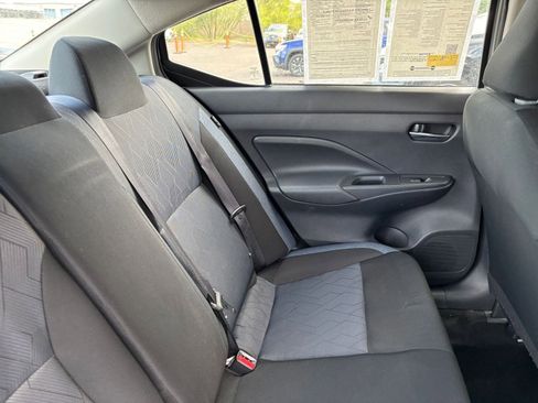 Used 2025 Nissan Versa SV FWD image 35