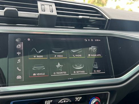 Used 2023 Audi Q5 2.0T Premium w/ Convenience Package image 16