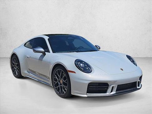 Used 2026 Porsche 911 Carrera T RWD image 3